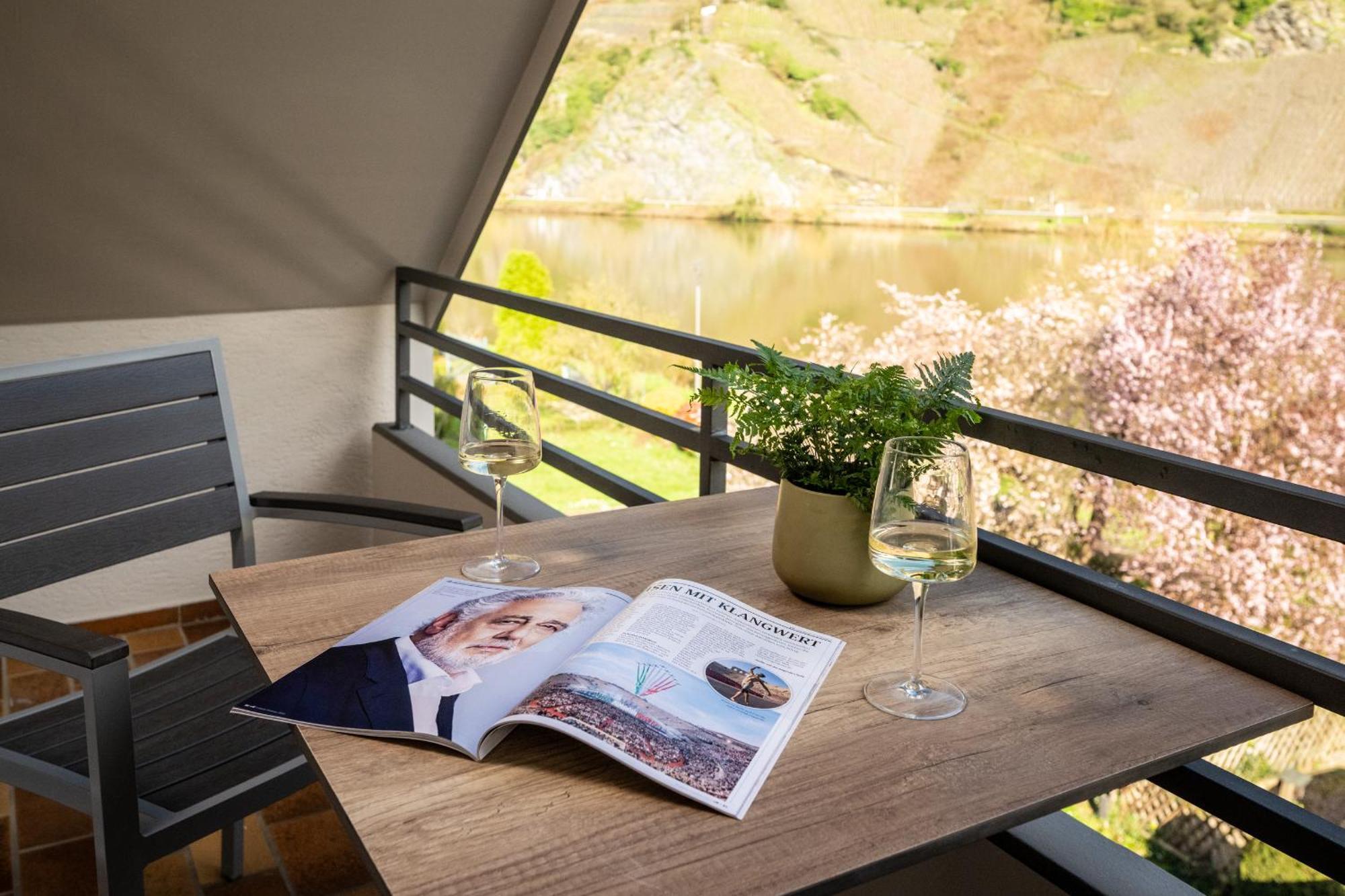 Uferdeck - Boutique Hotel Traben-Trarbach Ngoại thất bức ảnh